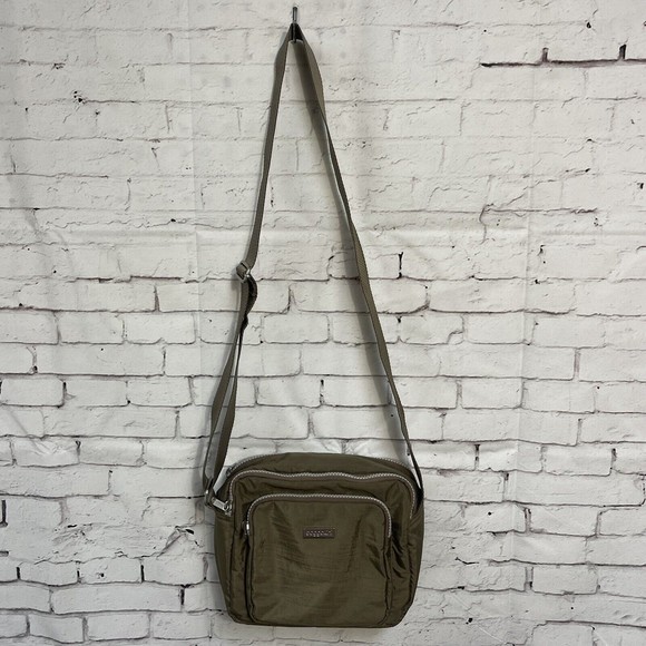 Baggallini Crossbody Purse Travel Tan Khaki Excellent Condition - Picture 6 of 16